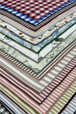 Set di 12 Tovaglioli Filo Assortiti